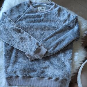 Dylan Cozy Heathered Gray Crewneck Sweater